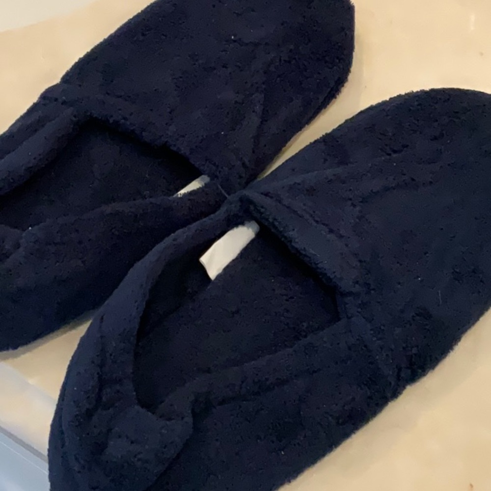 🏥Like new men’s slippers